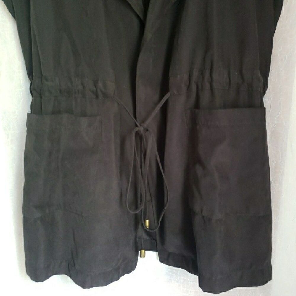 Active USA Hooded Vest Black Sleeveless Women Size M Whimsy Goth Grunge - Picture 3 of 10